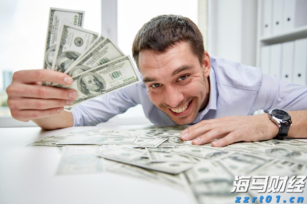 极智嘉(02590)IPO后首份业绩预告喜人！预计上半年收入大幅增长，亏损显著缩小，具身智能业务增添新动力